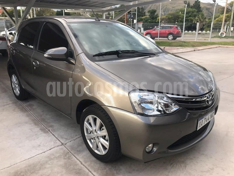 foto Toyota Etios Sedan XLS usado