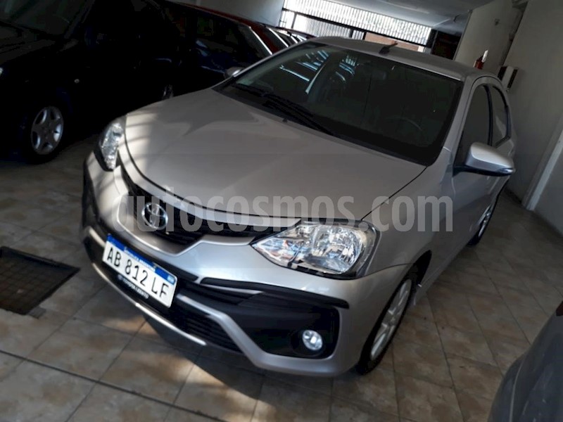 foto Toyota Etios Sedan XLS usado
