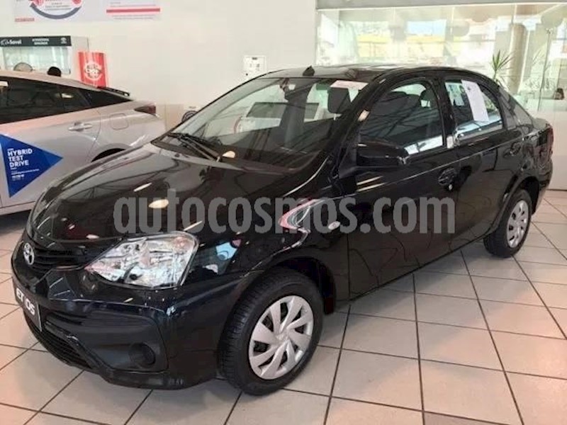 foto Toyota Etios Sedan XLS nuevo
