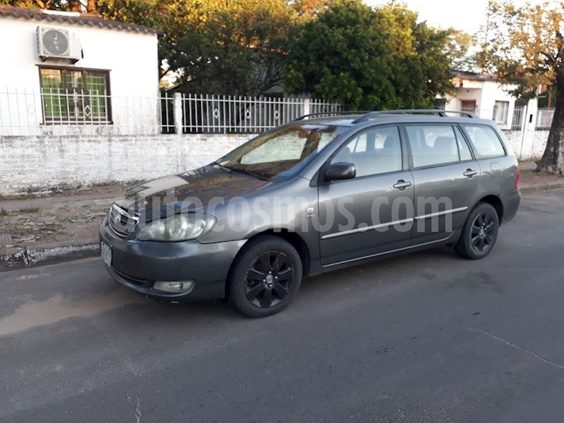 foto Toyota Fielder XEi usado