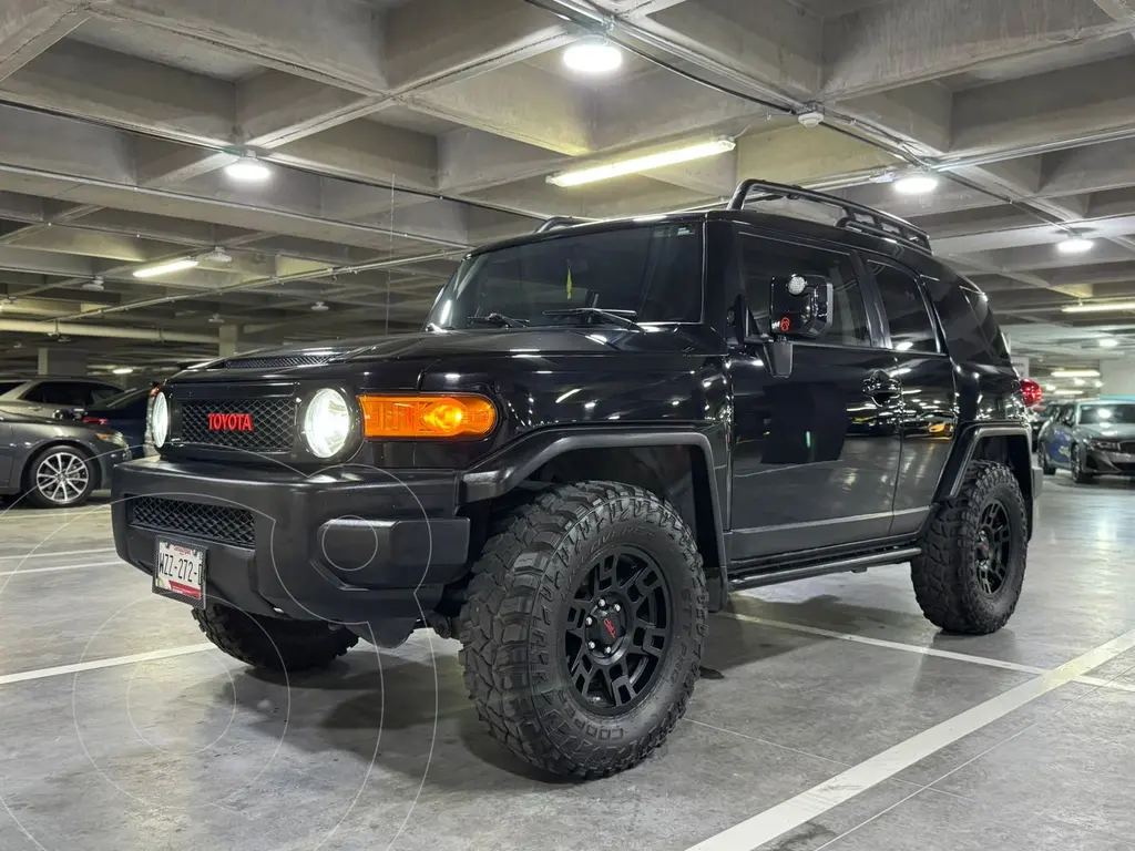 foto Toyota FJ Cruiser Premium usado (2008) color Negro precio $309,800