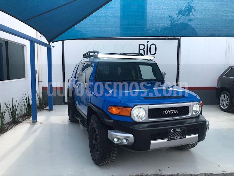 foto Toyota FJ Cruiser Premium usado
