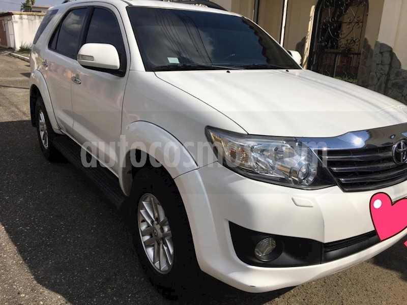 foto Toyota Fortuner 4x4 usado