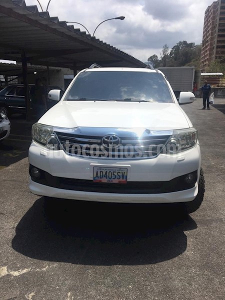 foto Toyota Fortuner 4x4 usado