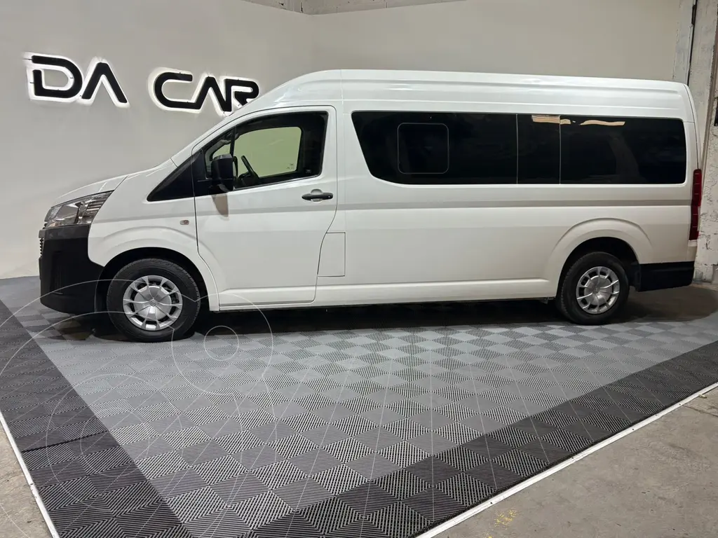 Toyota Hiace Ventana Superlarga 2022