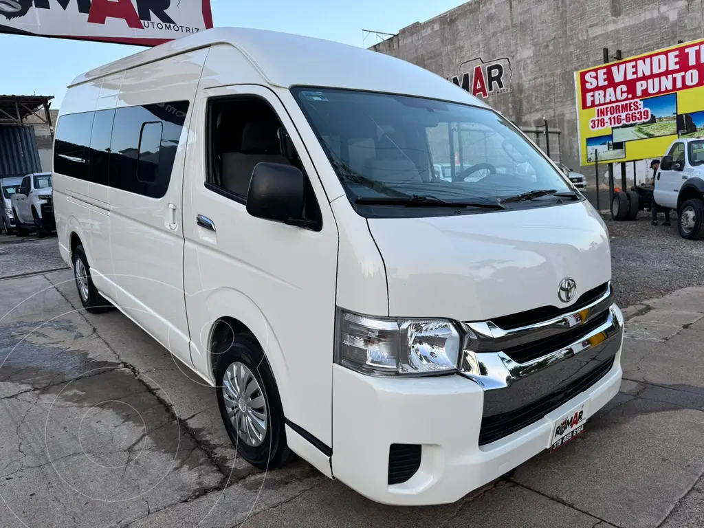foto Toyota Hiace 2.7L Bus 15 Pas usado (2014) color Blanco precio $379,999