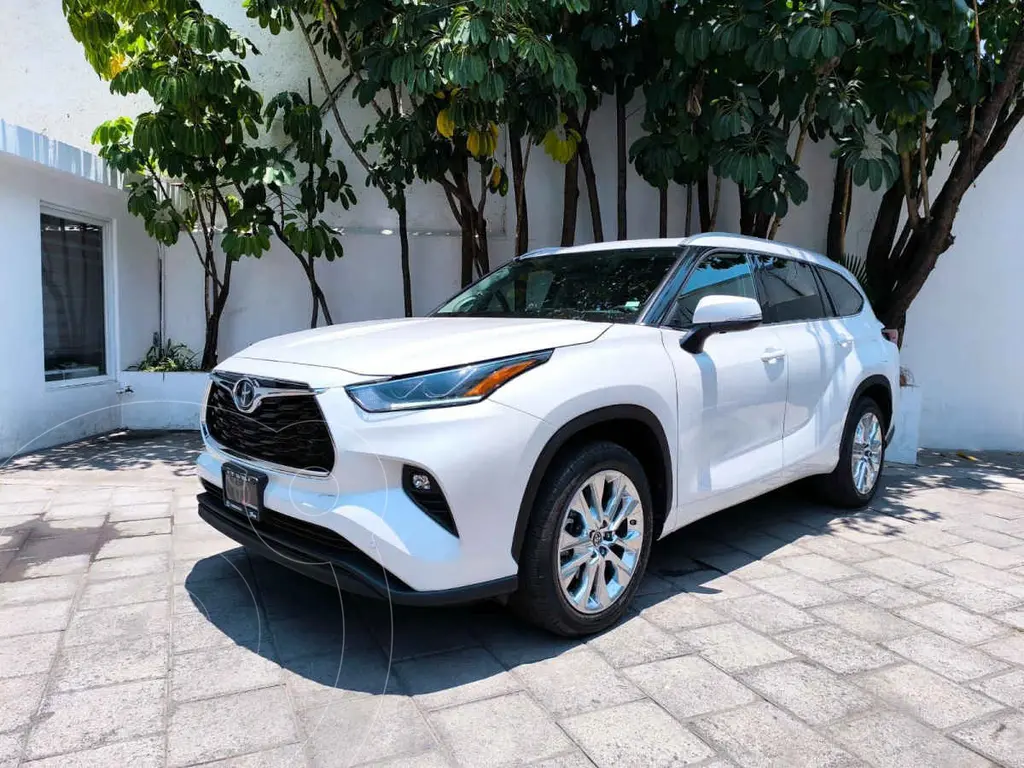 foto Toyota Highlander HEV Limited usado (2025) color Blanco precio $950,000