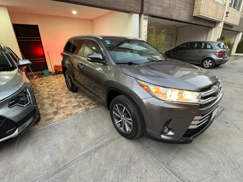 Toyota Highlander XLE 2019