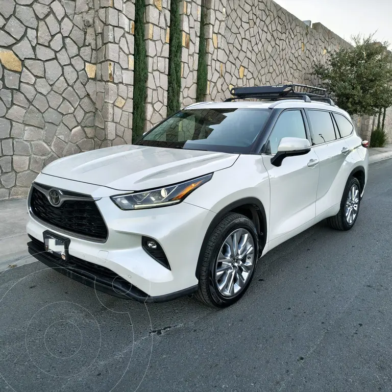 foto Toyota Highlander Limited Blue Ray usado (2021) color Blanco precio $695,000