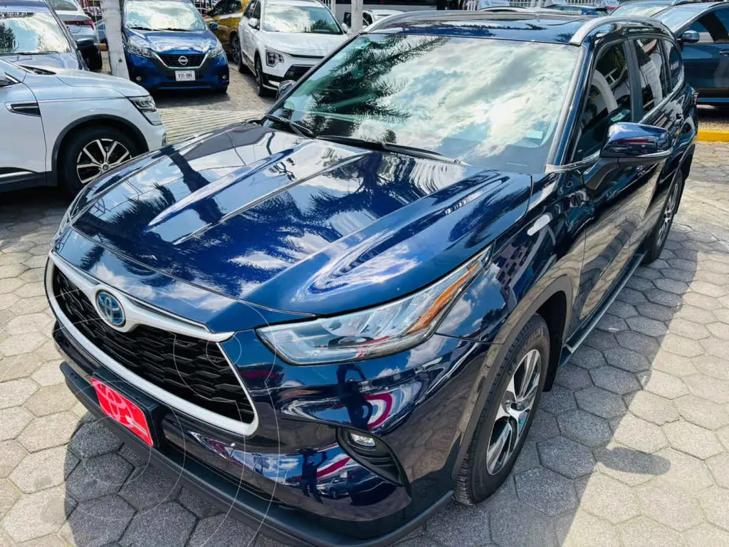 Toyota Highlander XLE 2023
