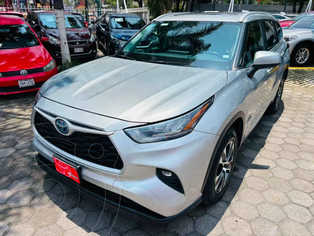Toyota Highlander XLE 2023