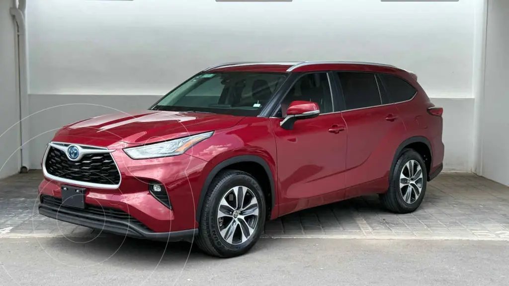 Toyota highlander xle (2023)