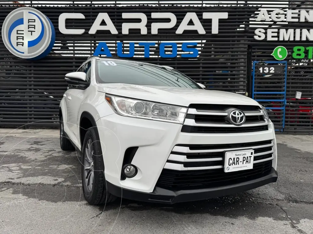 foto Toyota Highlander XLE usado (2019) color Blanco precio $399,000