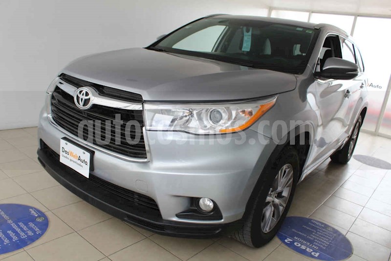 foto Toyota Highlander XLE usado