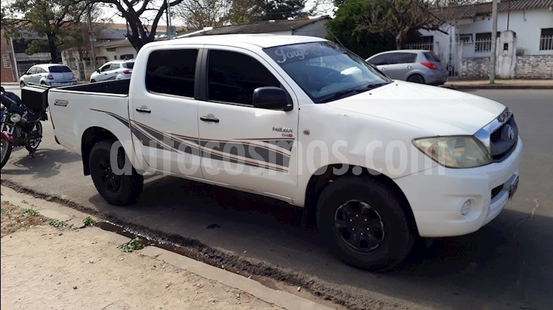 foto Toyota Hilux 2.5 4x2 DX DC usado