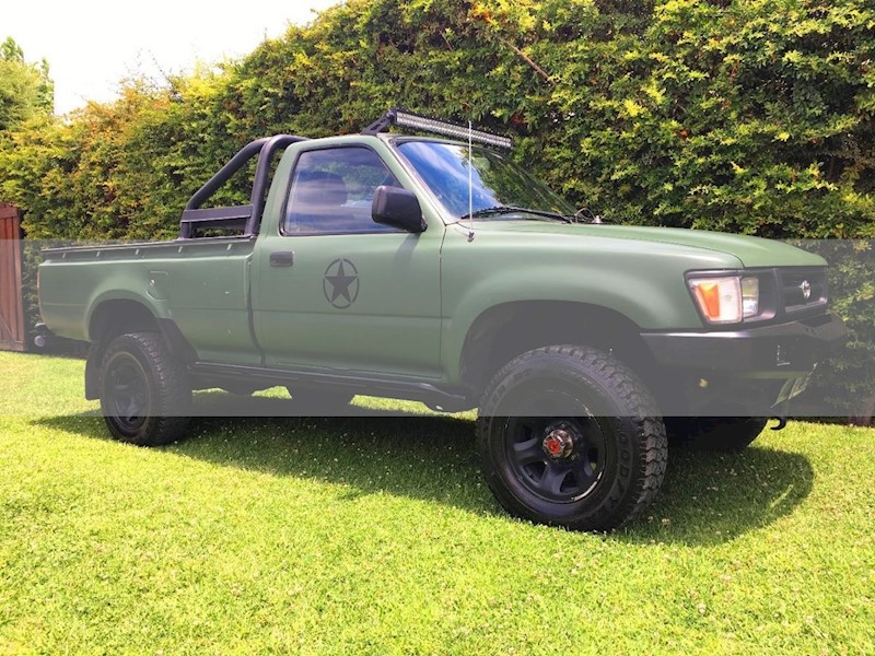 foto Toyota Hilux 2.8 4x4 Limited TDi DC usado
