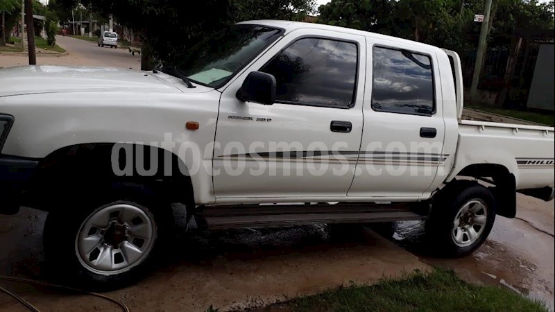 foto Toyota Hilux 3.0 4x2 DX DC usado