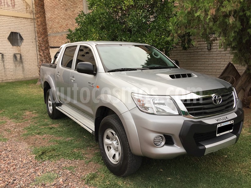 foto Toyota Hilux 3.0 4x2 SR TDi DC usado