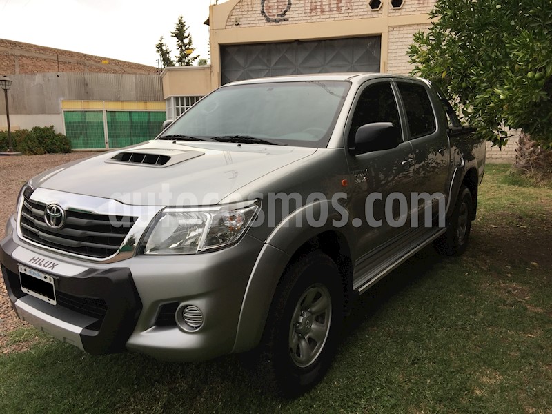 foto Toyota Hilux 3.0 4x2 SR TDi DC usado