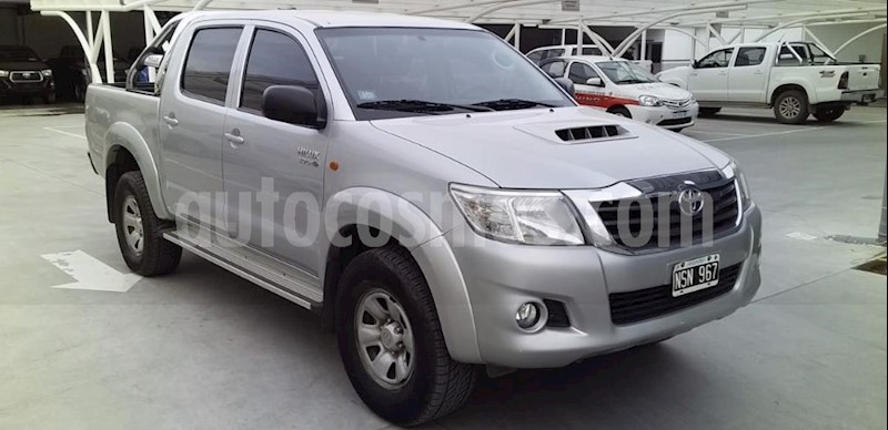 foto Toyota Hilux 3.0 4x2 SR TDi DC usado