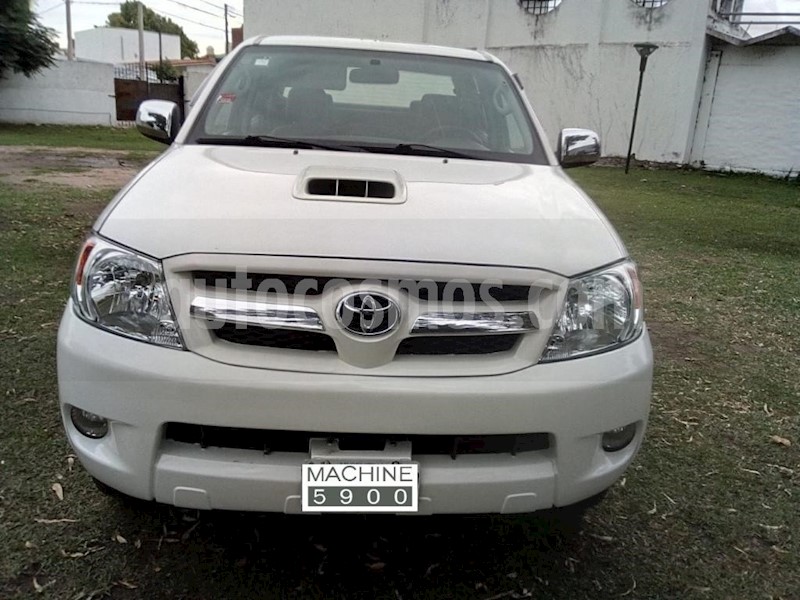 foto Toyota Hilux 3.0 4x2 SRV TDi DC usado