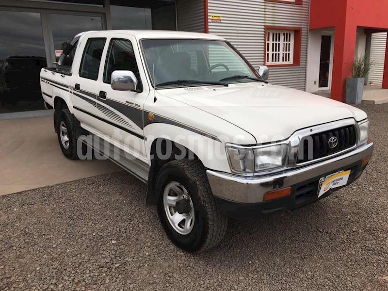 foto Toyota Hilux 3.0 4x2 SRV TDi DC usado