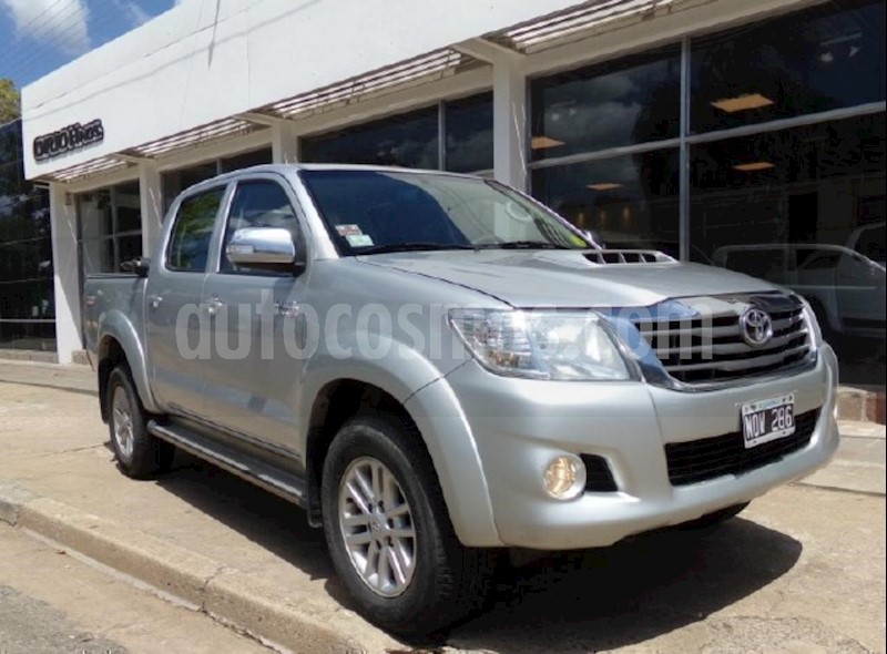 foto Toyota Hilux 3.0 4x2 STD SC usado