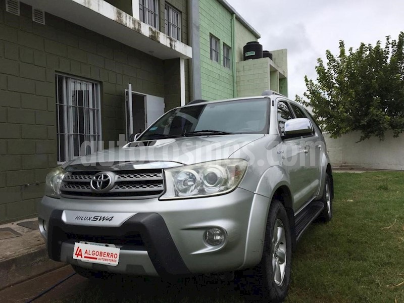 foto Toyota Hilux 3.0 4x4 SR DC usado