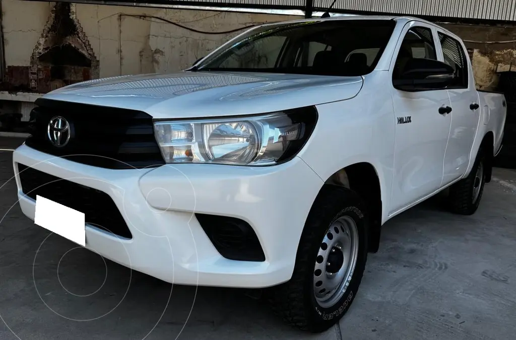 Toyota Hilux 4X4 Cabina Doble Dx 2.4 Tdi (2393 Cc) 2023 - foto 3