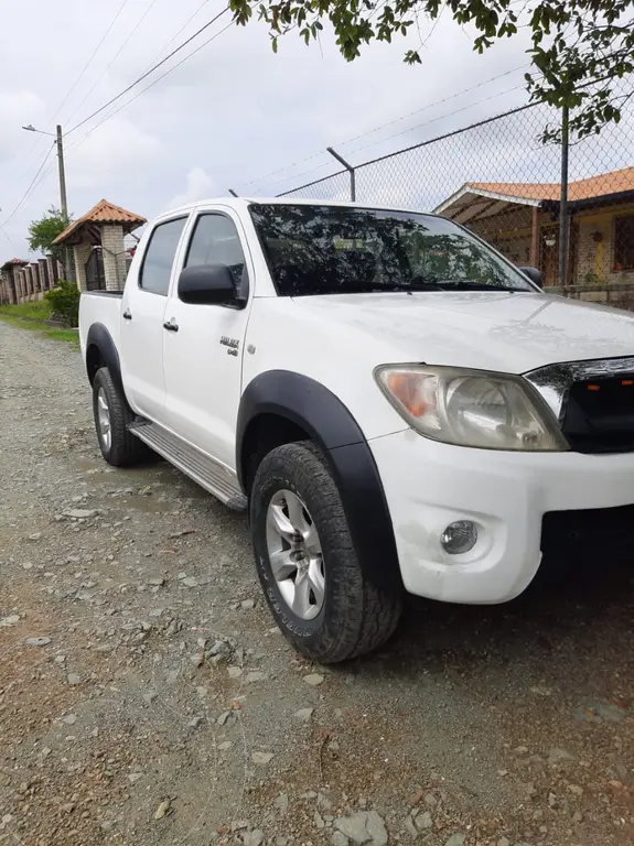 Toyota Hilux 2.5L Diésel 4x4 usado en Popayán