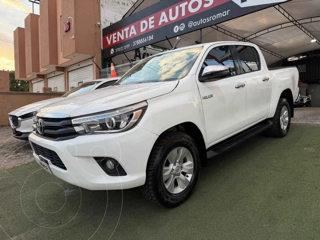 foto Toyota Hilux Cabina Doble Diesel 4X4 Aut usado (2018) color Blanco precio $489,999