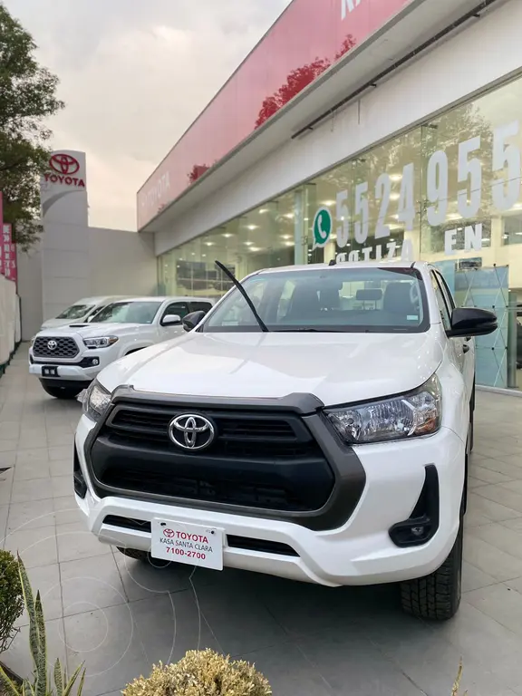 foto Toyota Hilux Cabina Doble SR nuevo color Blanco precio $587,100