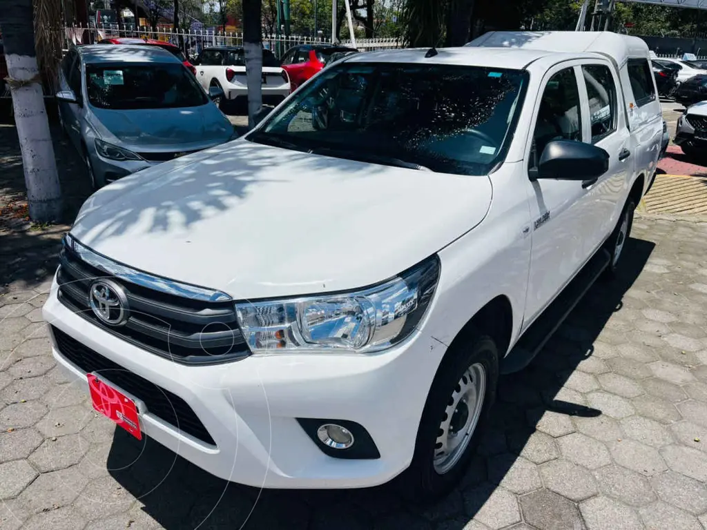 Toyota Hilux Cabina Doble Base 2023