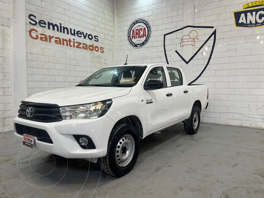 Toyota hilux cabina doble base (2022)