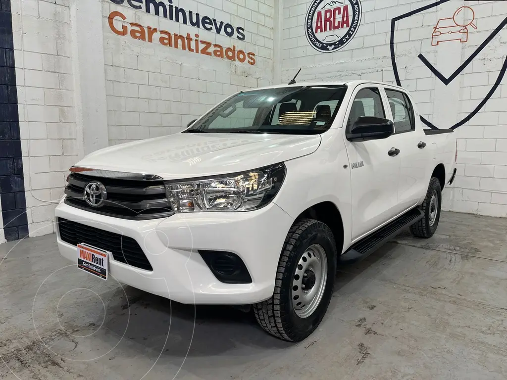 Toyota hilux cabina doble base (2024)