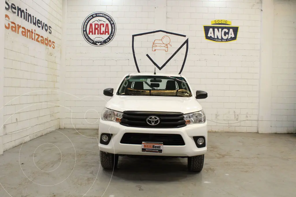 Toyota Hilux Cabina Doble SR 2022