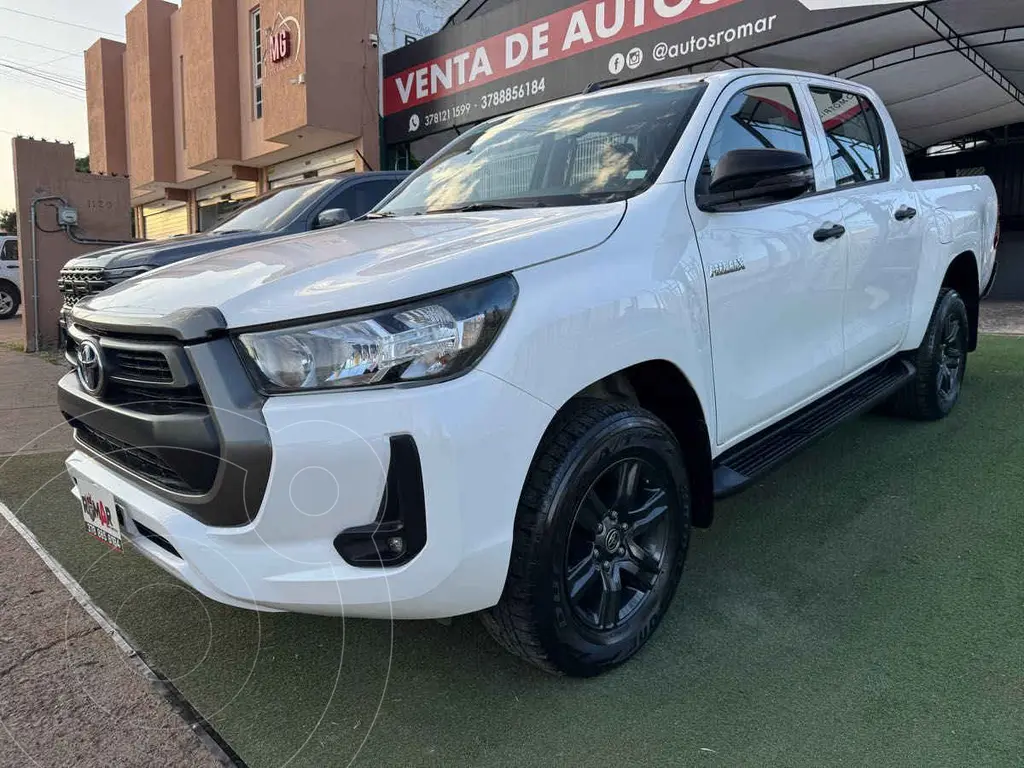 foto Toyota Hilux Cabina Doble SR financiado en mensualidades enganche $177,000 mensualidades desde $10,057
