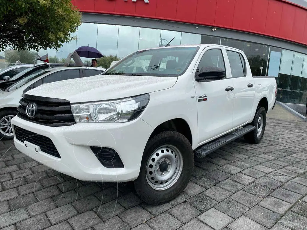 foto Toyota Hilux Cabina Doble Diesel 4X4 Aut usado (2020) color Blanco precio $459,000