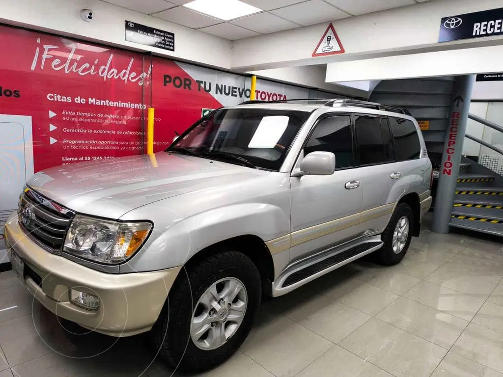 foto Toyota Land Cruiser 4.7L 4x4 usado (2006) color Plata precio $480,100