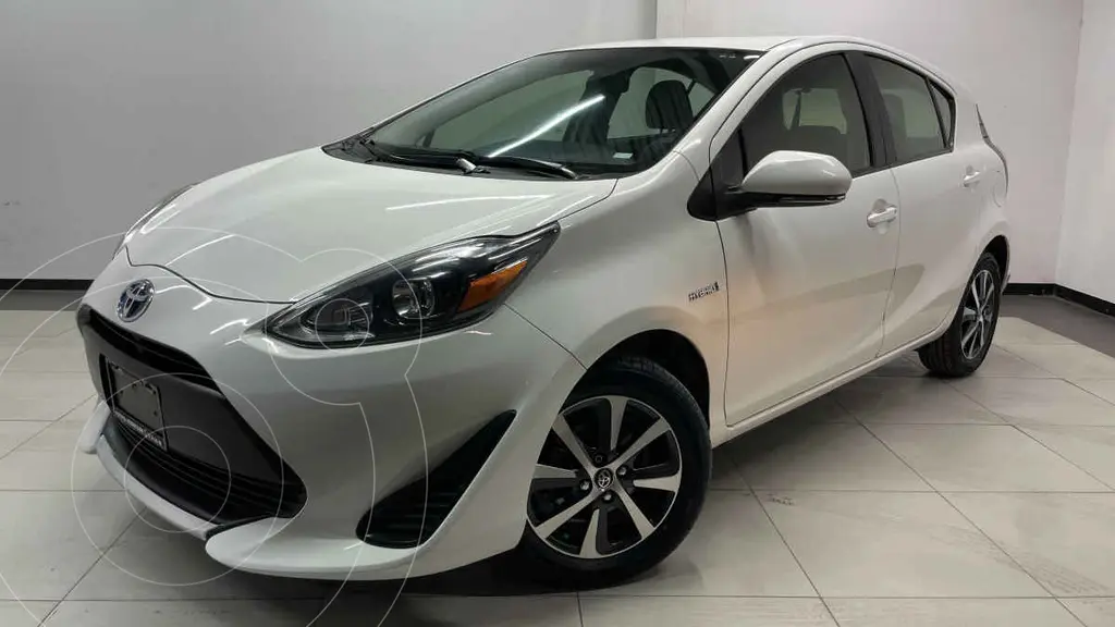 foto Toyota Prius Base usado (2020) color Blanco precio $310,000