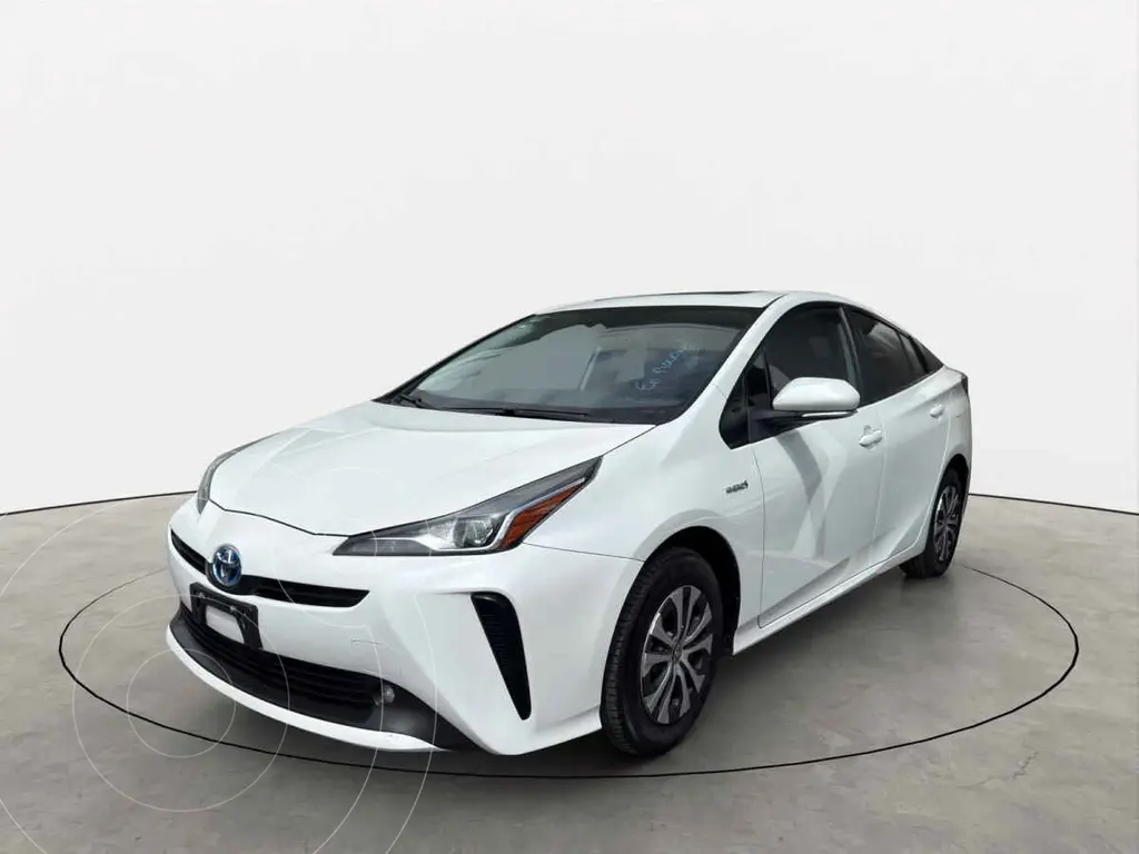 Toyota prius premium (2022)