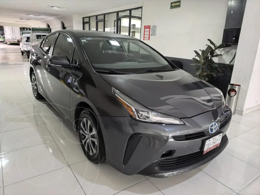 foto Toyota Prius Base usado (2020) color Gris Oscuro precio $305,000