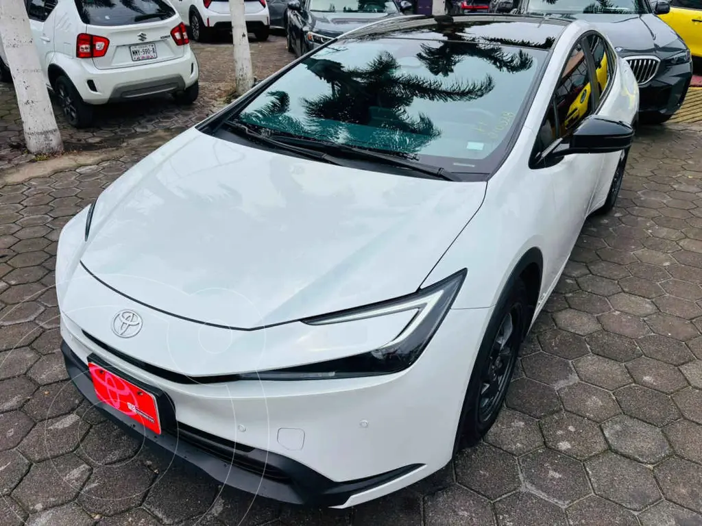 Toyota Prius Premium 2025