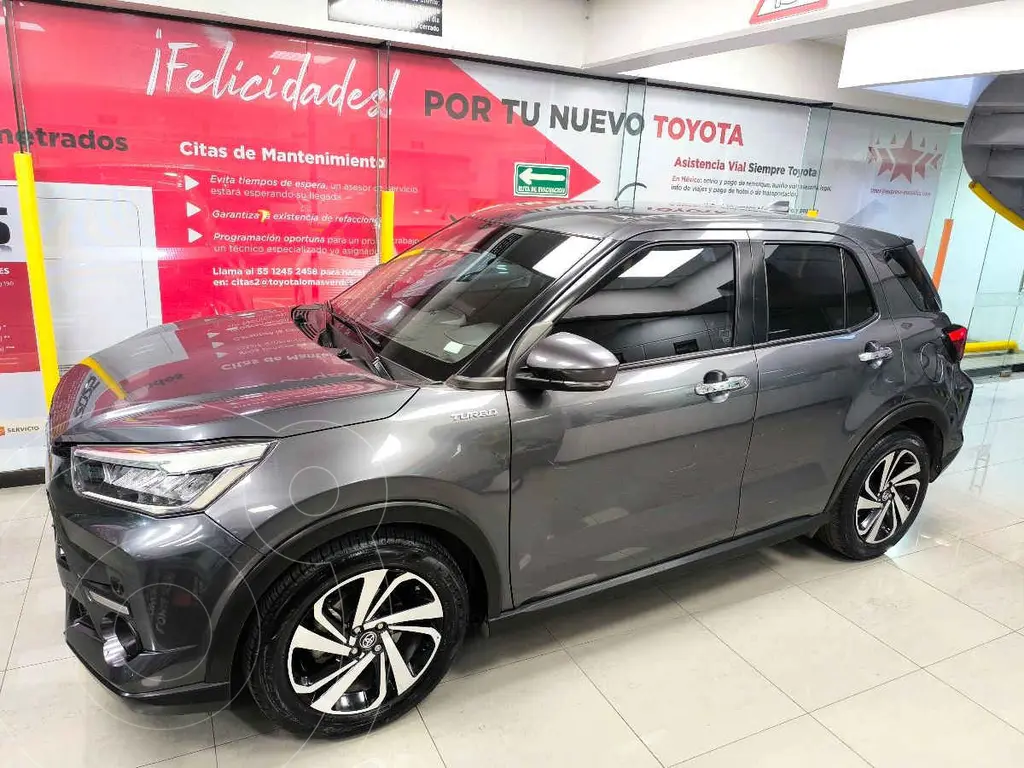 foto Toyota Raize XLE Aut usado (2023) color Gris precio $336,000