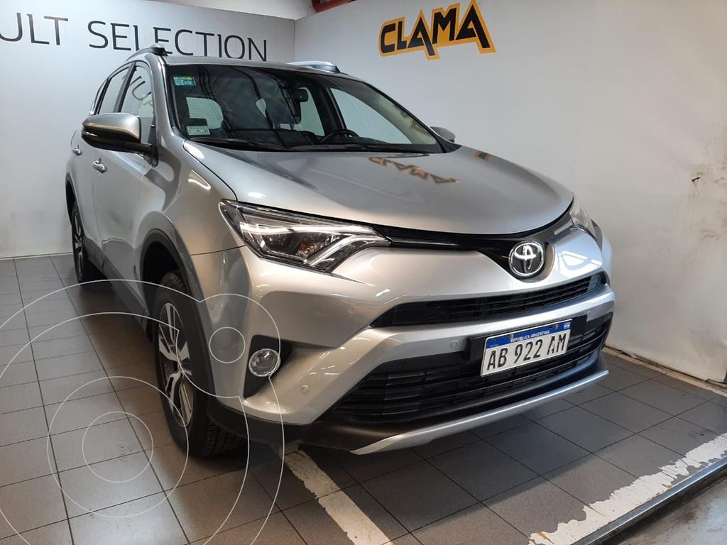 foto Toyota RAV4 VX 4x2 Aut Full usado (2017) color Gris Metálico precio $4.700.000