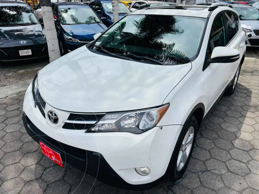 Toyota rav4 xle 4wd (2014)