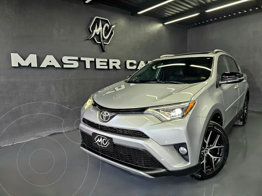 Toyota rav4 le (2016)
