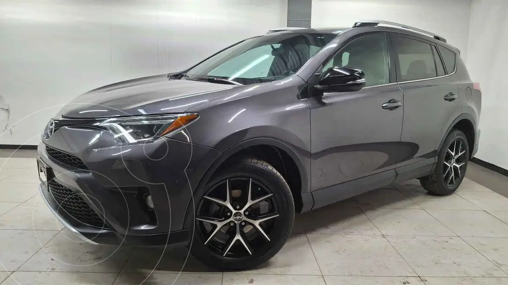 foto Toyota RAV4 SE 4WD usado (2016) color Gris precio $330,000