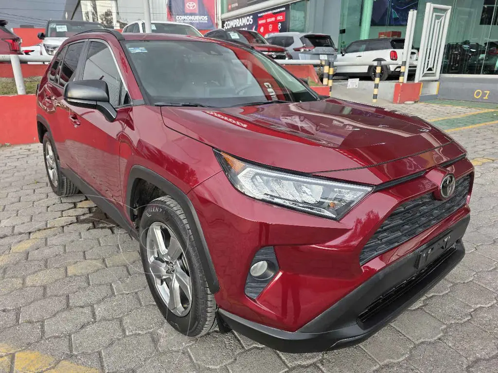 Toyota rav4 xle (2021)
