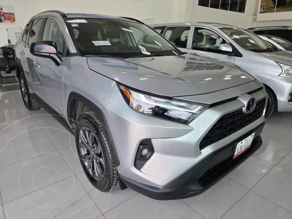 Toyota rav4 xle (2025)